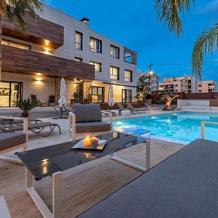 Lusso E Relax Con Piscina A 2 Minuti Dal Mare Apartment Miami Playa Екстериор снимка