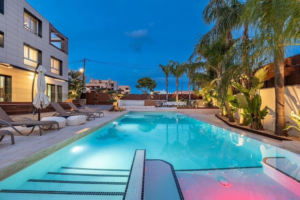 Lusso E Relax Con Piscina A 2 Minuti Dal Mare Apartment Miami Playa Екстериор снимка