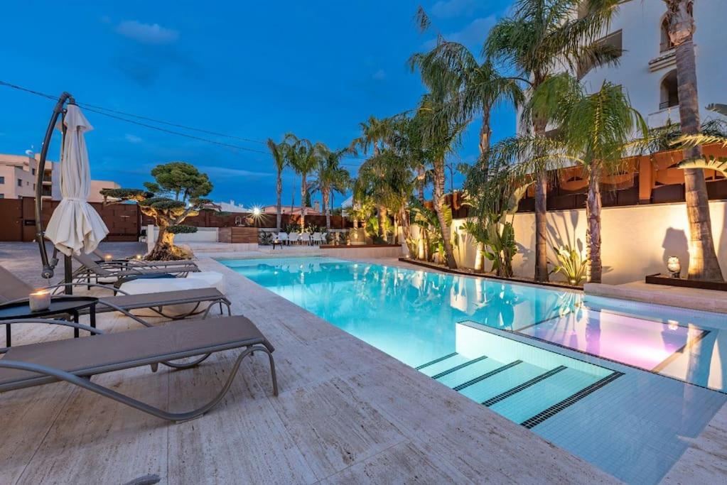 Lusso E Relax Con Piscina A 2 Minuti Dal Mare Apartment Miami Playa Екстериор снимка