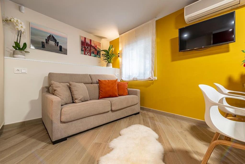 Lusso E Relax Con Piscina A 2 Minuti Dal Mare Apartment Miami Playa Екстериор снимка